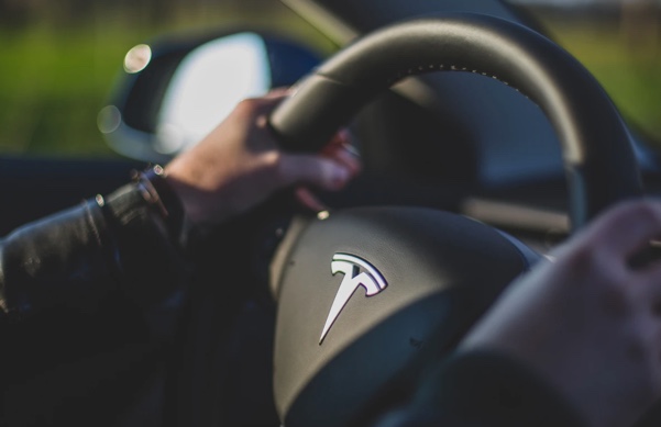 Tesla Vs Apple Stock: Which Is Best?